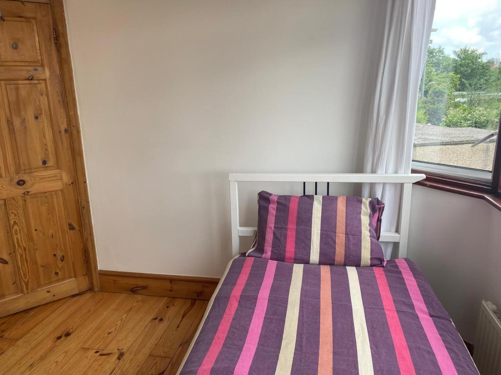 Lovely Rooms In West London Northolt  Exteriér fotografie