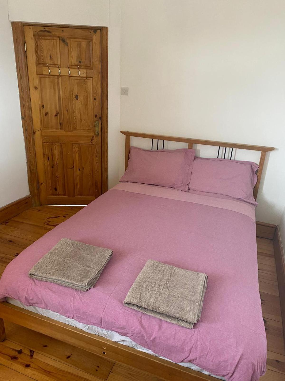 Lovely Rooms In West London Northolt  Exteriér fotografie