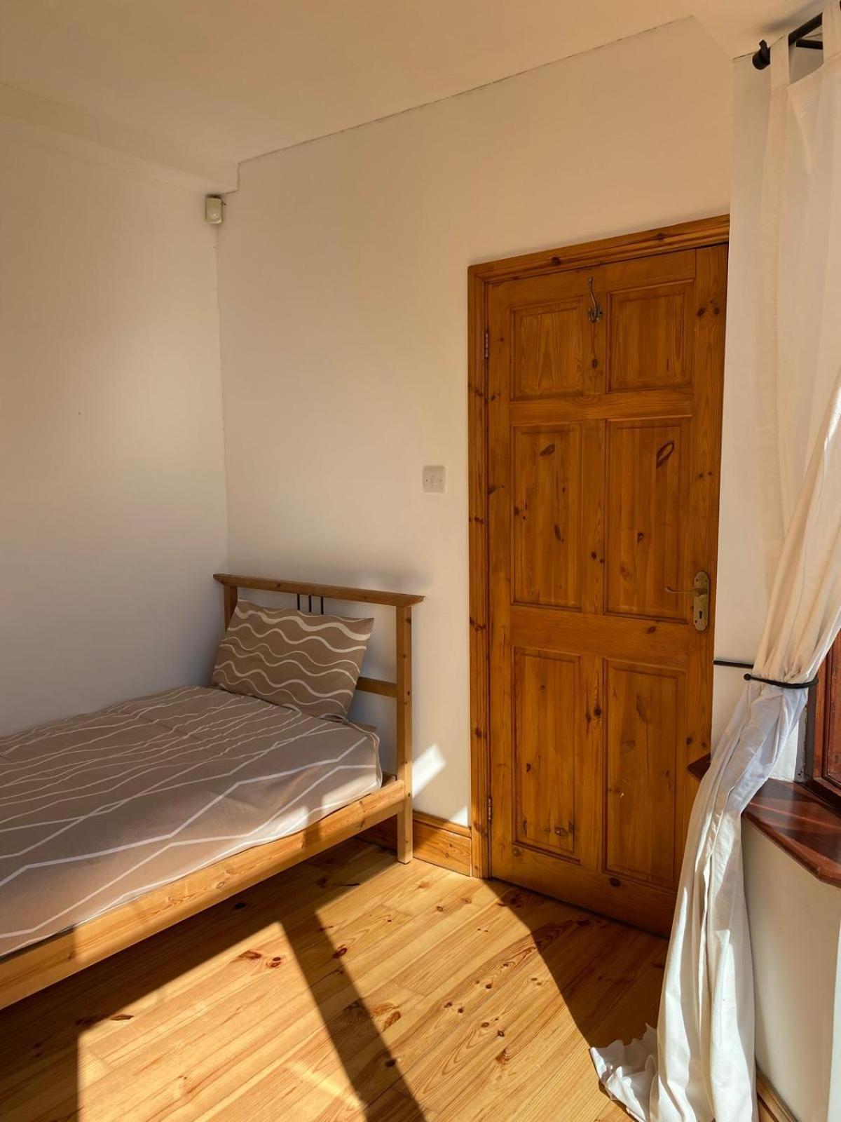 Lovely Rooms In West London Northolt  Exteriér fotografie